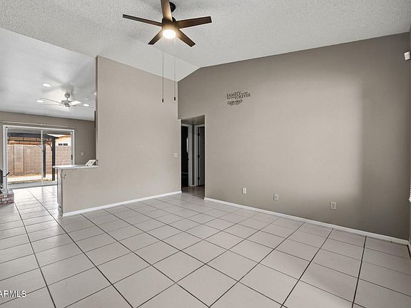 2nd image of 401 E ORAIBI Drive