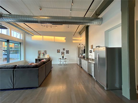 3rd image of 114 N Main St #108