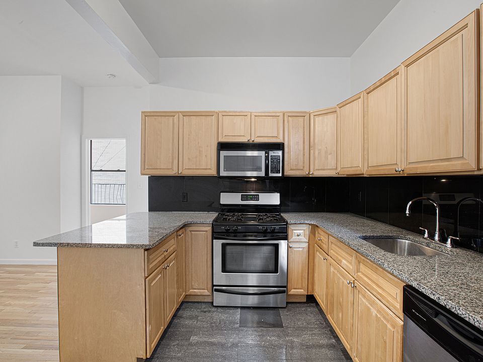 1st image of 156 Columbus Ave #5R