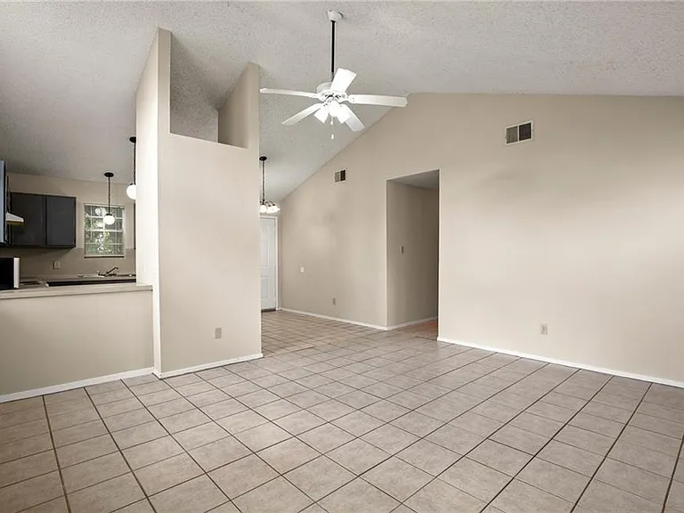 8807 Pineridge Dr #A — Photo 17