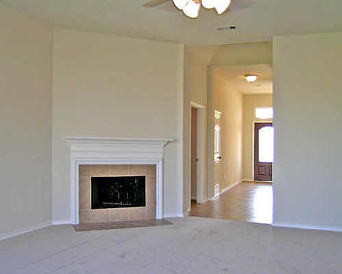 4th image of 517 Saffron St