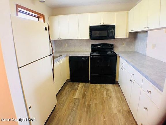 5th image of 115 Foxfire Dr APT 301