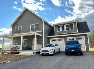 30 Eisenhower Dr, Rochester, NH 03867