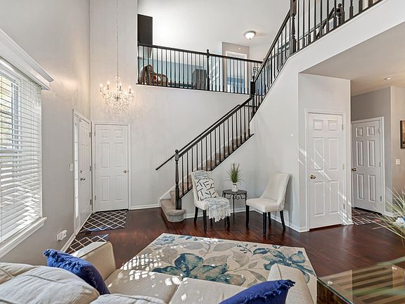 5th image of 6010 Canterbury Ln