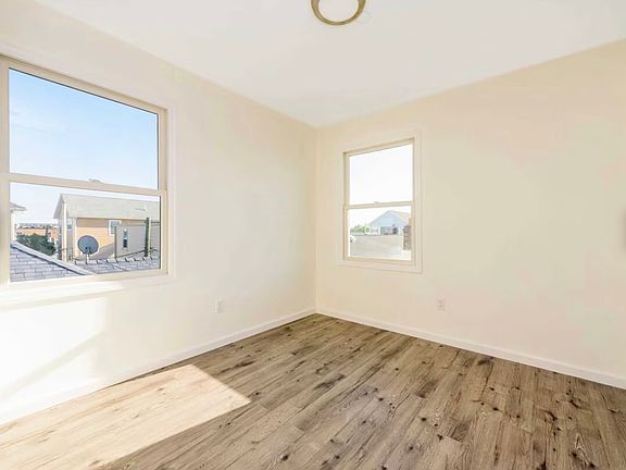 3rd image of 71 Illinois Ave #71