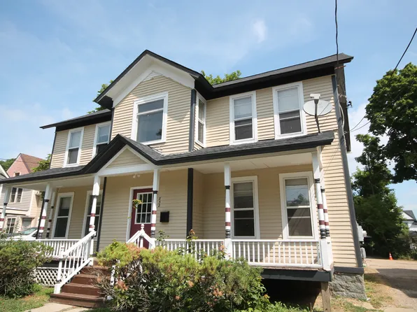 832 W Walnut House Kalamazoo, Kalamazoo, MI 49007