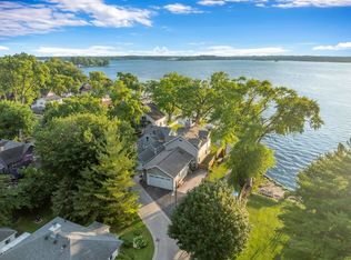 68 Lake Ln, Fox Lake, IL 60020