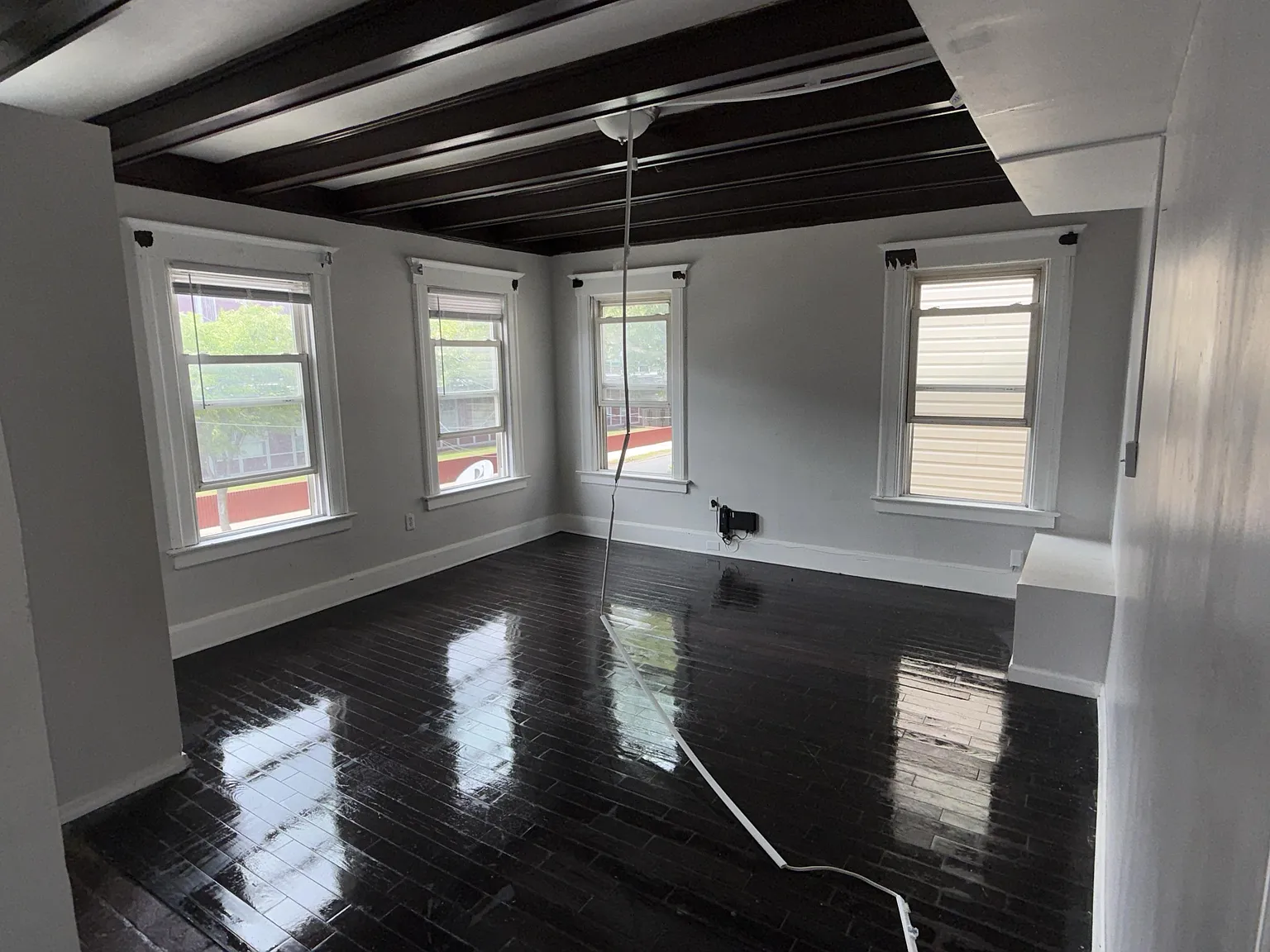 4 bed, $2,300 — Photo 2