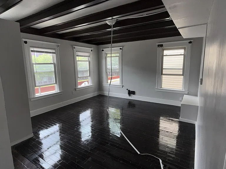 58 Clinton Pl #B — Photo 2
