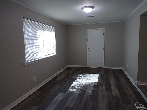 3rd image of 6861 Melanie Dr