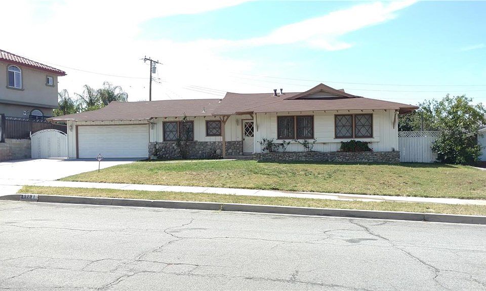 1st image of 25791 Los Flores Dr