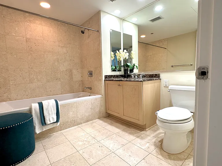 60 E Monroe St #2605 — Photo 8