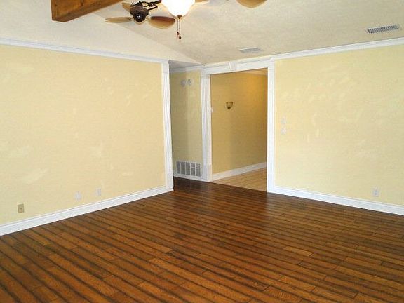 5th image of 4905 Brazos Ave
