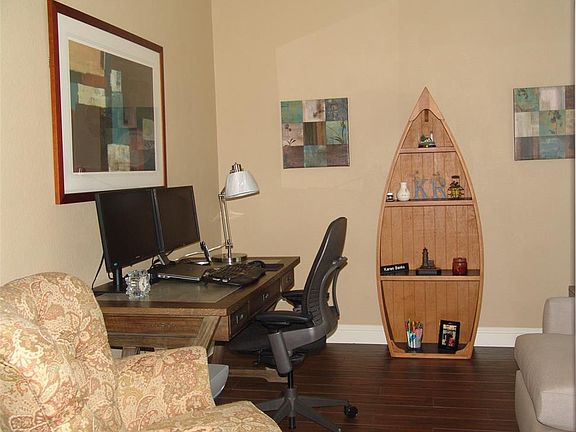 4th image of 16225 Mapleshade Dr