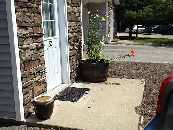 Welcome home. Entrance to unit.