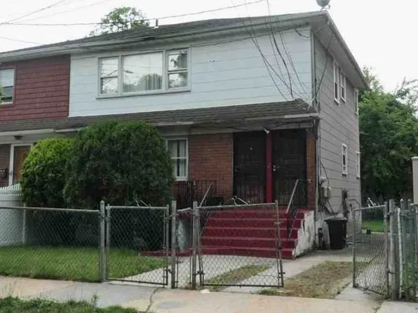 21816 137th Ave, Jamaica, NY 11413