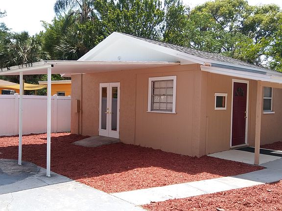 4th image of 3812 W Wallace Ave