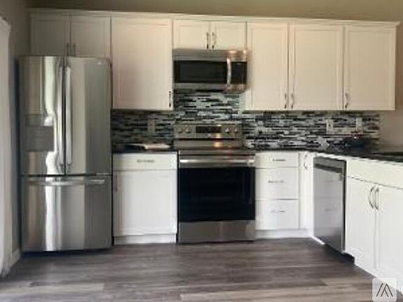 3rd image of 3316 W 37th St