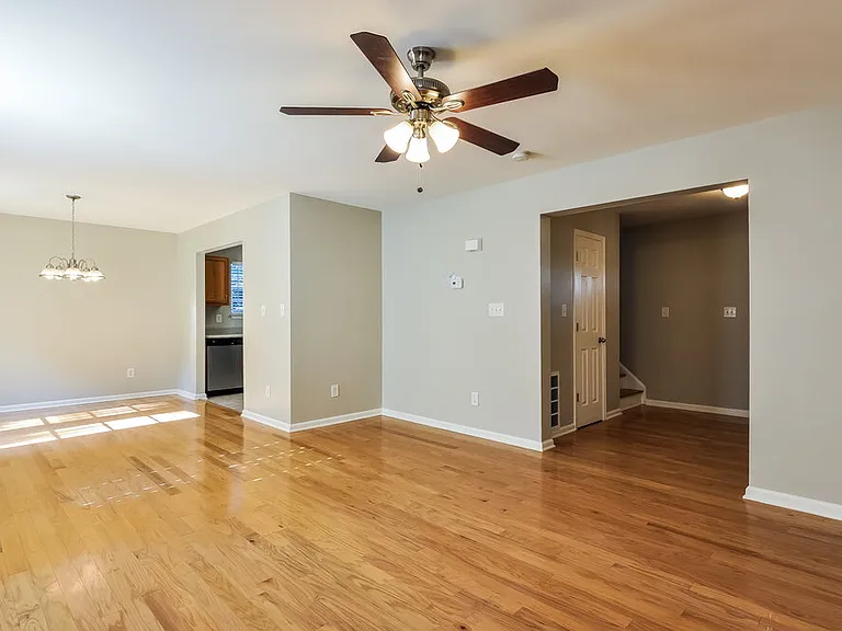 259 N Fuquay Springs Ave — Photo 4