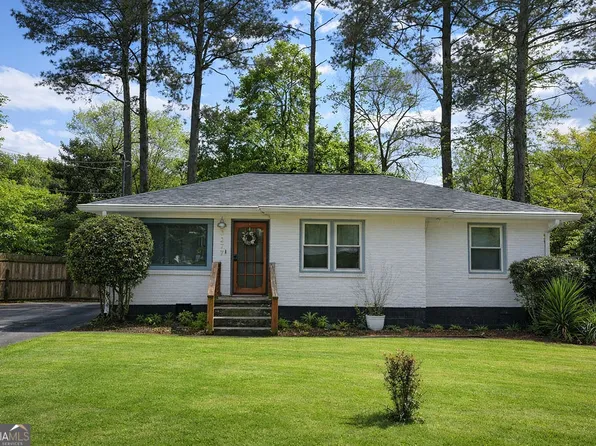 3277 Beech Dr, Decatur, GA 30032