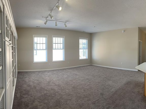 4th image of 17314 N Village Main Blvd Unit 58