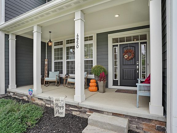 4th image of 4950 Tralee Ln