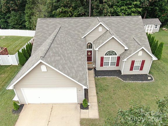 4th image of 530 Stonehenge Dr