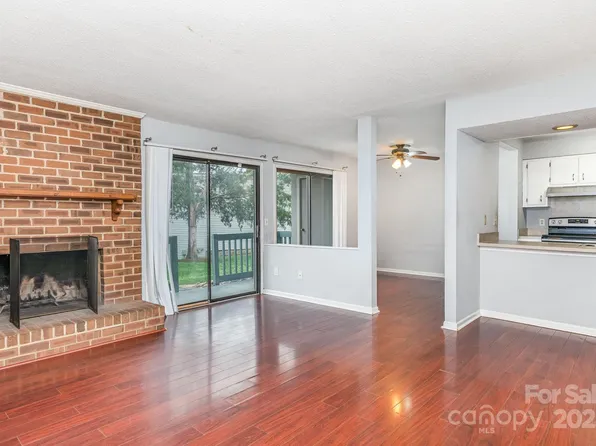 10967 Harrowfield Rd, Charlotte, NC 28226