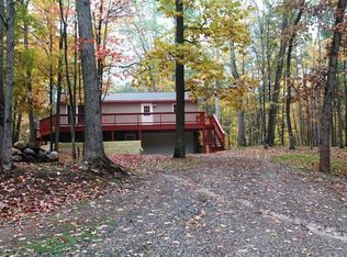 5311 Wolf Ln, Farwell, MI 48622