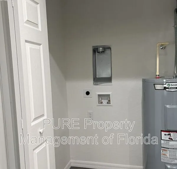 14106 SW 64th Terrace Rd #2 — Photo 22
