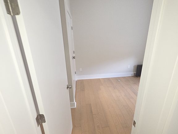 4th image of 214 Duncan Ave APT 104