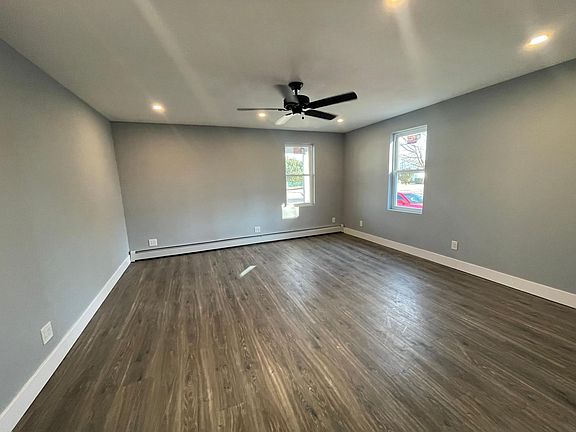 4th image of 179 N 4th St APT 1