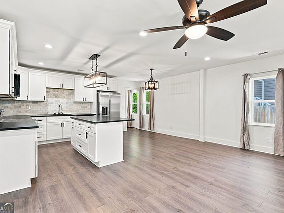 4th image of 2020 North Ave NW