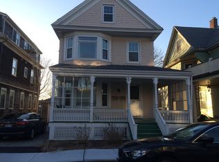 38 Mount Vernon St #1, Newport, RI 02840