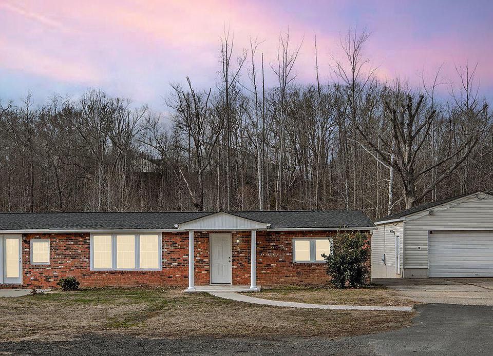 1st image of 27 Truslow Rd