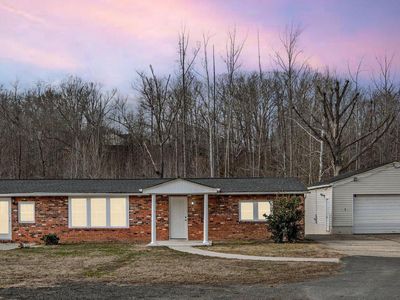 27 Truslow Rd, Fredericksburg, VA, 22405