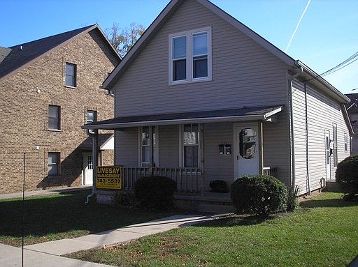 2nd image of 235 W Wood St