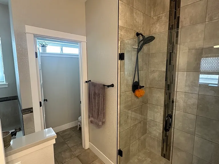 356 Pascal St — Photo 25