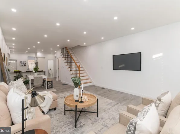 336 E 26th St, Baltimore, MD 21218