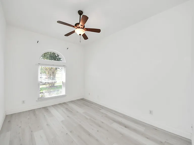 10850 White Oak Point Ct — Photo 17
