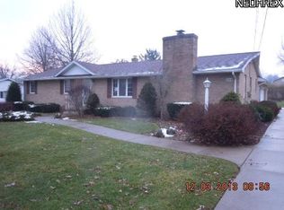 11104 Greenhaven St SW, Navarre, OH 44662