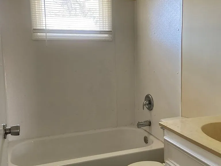 731 Winston Rd — Photo 6