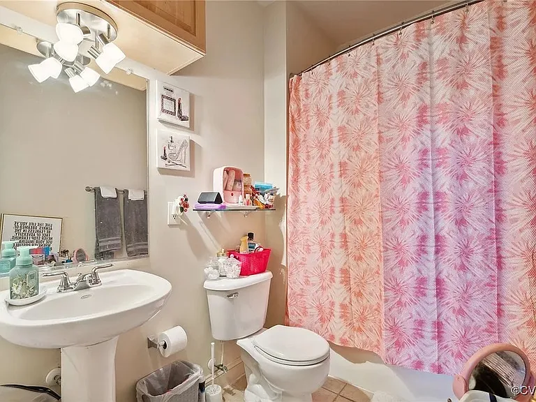 1333 W Broad St #511 — Photo 7