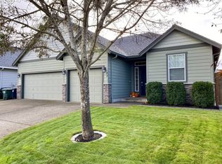27 Almond Way, Creswell, OR 97426