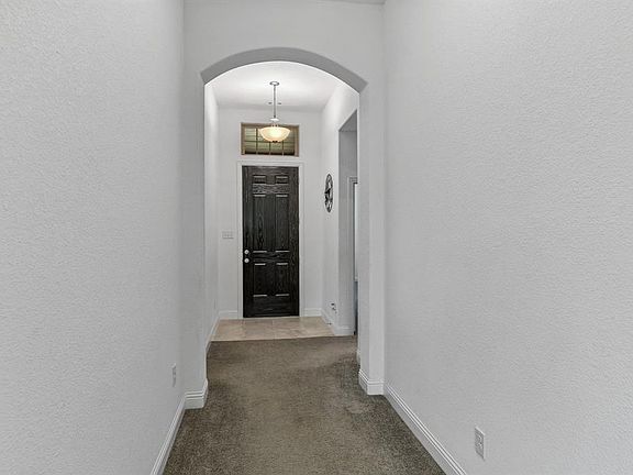 3rd image of 14925 Belclaire Ave
