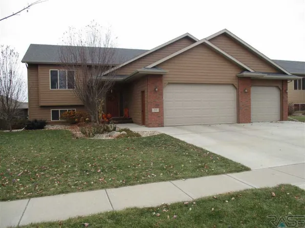 2621 E Augusta St, Brandon, SD 57005