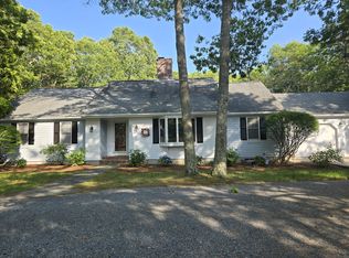 983 Putnam Ave, Cotuit, MA 02635