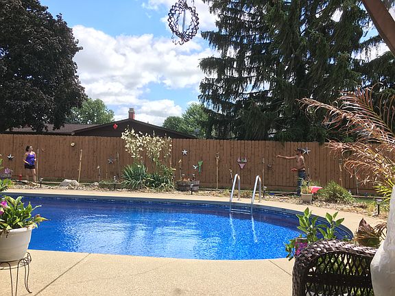 4th image of 3011 Marrett Dr