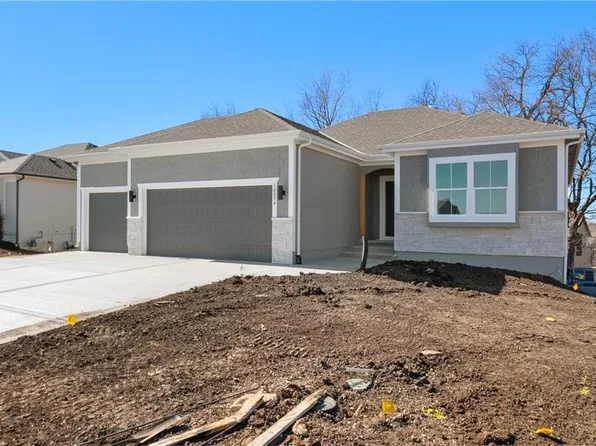 25251 W 148th Pl, Olathe, KS 66061