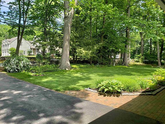 2nd image of 24 Chapel Rd